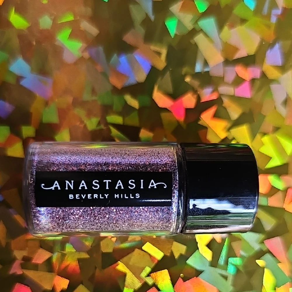 Anastasia Beverly Hills Shimmery Pink-Mauve Loose Glitter